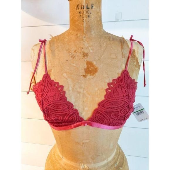 Free People Mila Lace Bralette in Berry-Large-NEW - Picture 2 of 6
